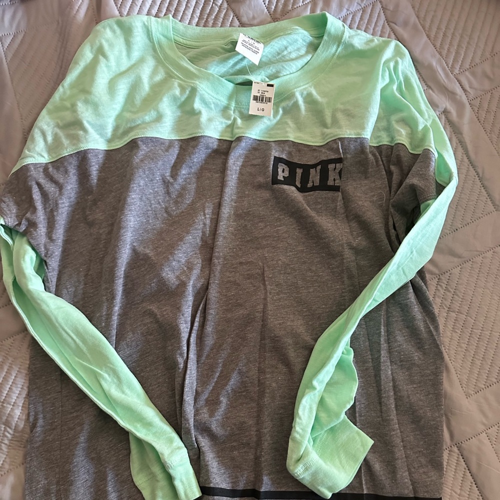 Nwt! victoria secret PINK long sleeve